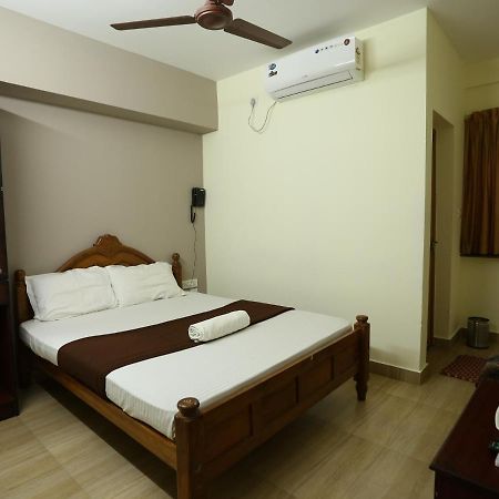 Hare Krishna Inn Guruvāyūr Εξωτερικό φωτογραφία