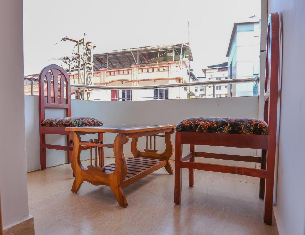 Hare Krishna Inn Guruvāyūr Εξωτερικό φωτογραφία