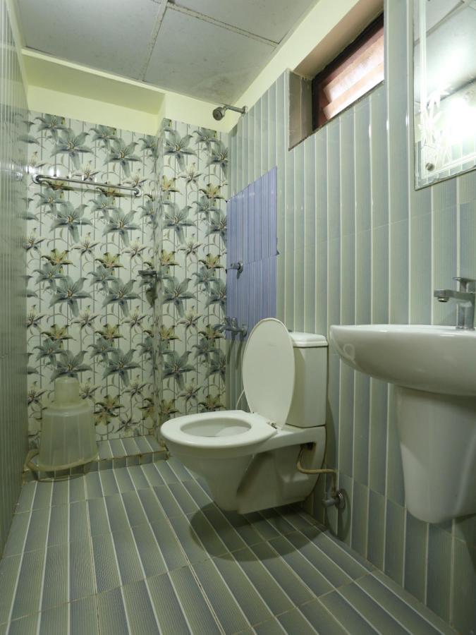 Hare Krishna Inn Guruvāyūr Εξωτερικό φωτογραφία
