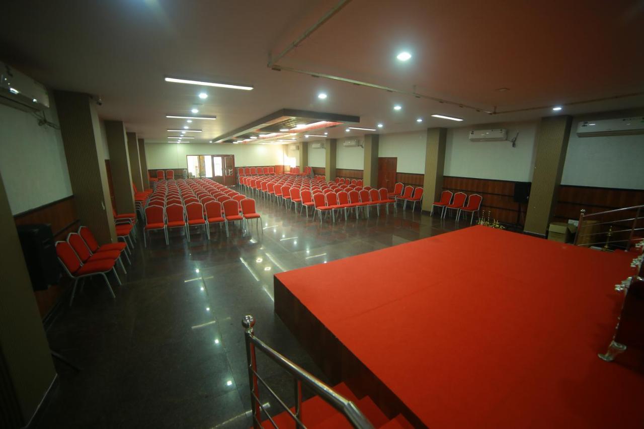 Hare Krishna Inn Guruvāyūr Εξωτερικό φωτογραφία
